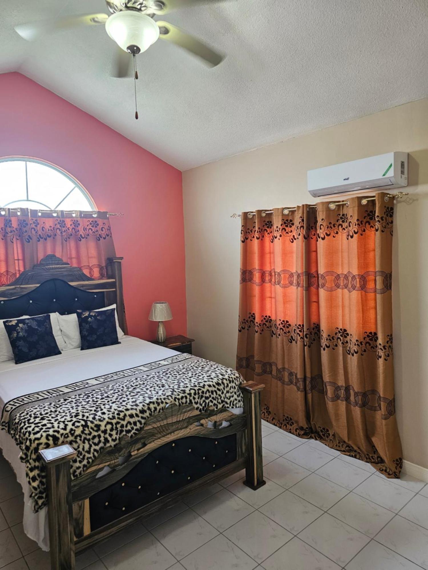 Mi Casa Comfort Estate Villa Portmore Eksteriør bilde